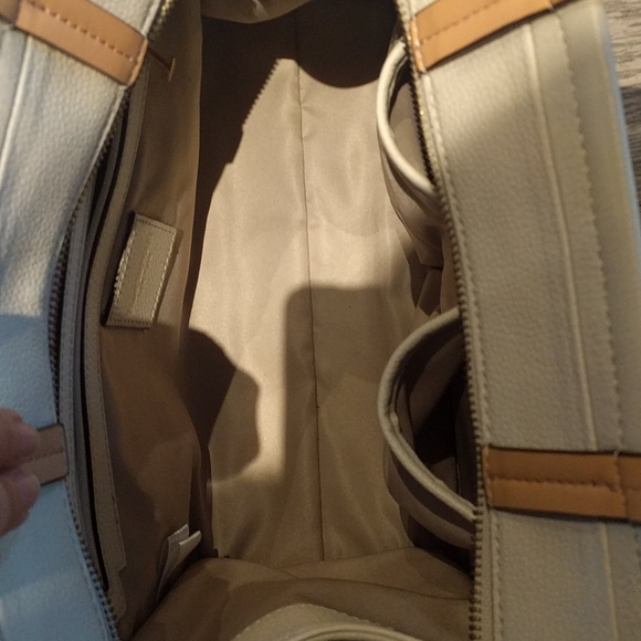 🌼 Beautiful genuine leather bag by Isaac Mizrahi - Picture 6 of 13